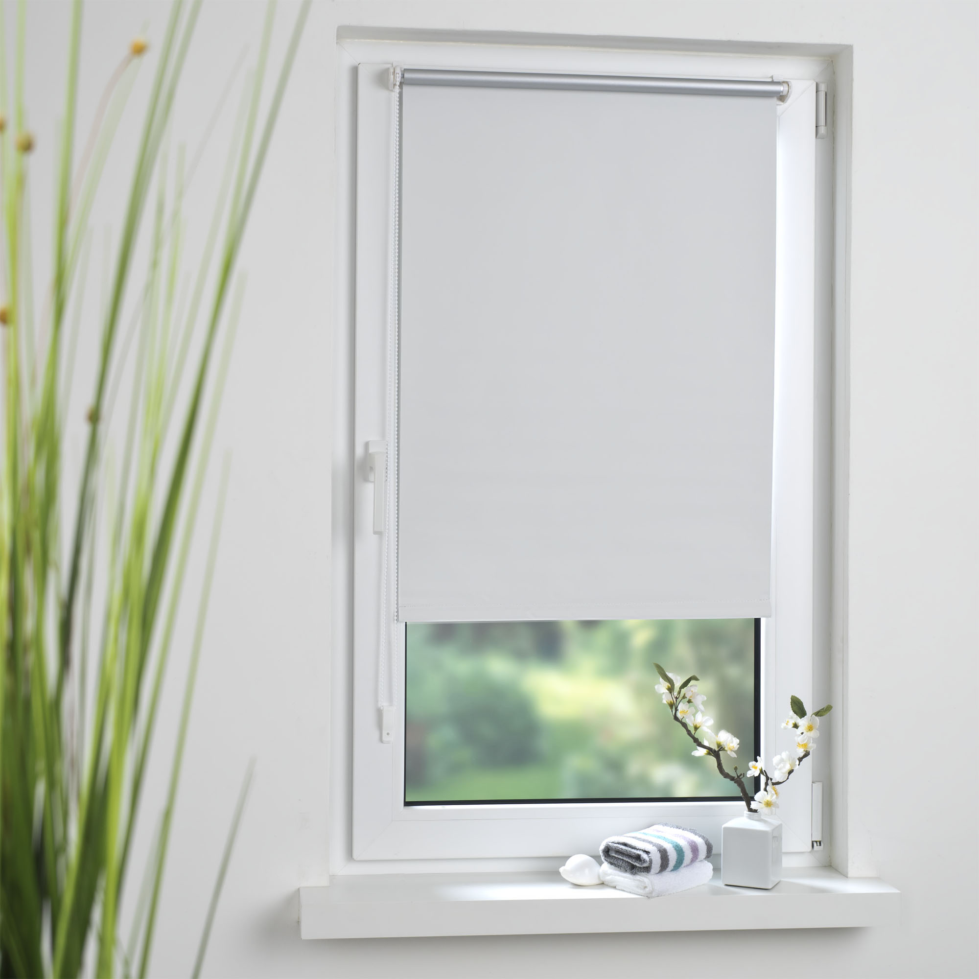 Klemmfix Rollo Liedeco weiß lichtundurchlässig