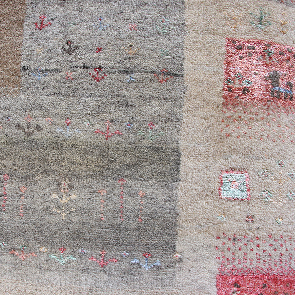 Original Handgeknüpfter Teppich aus Indien Lori LR08 beige Patchwork Muster aus Schurwolle